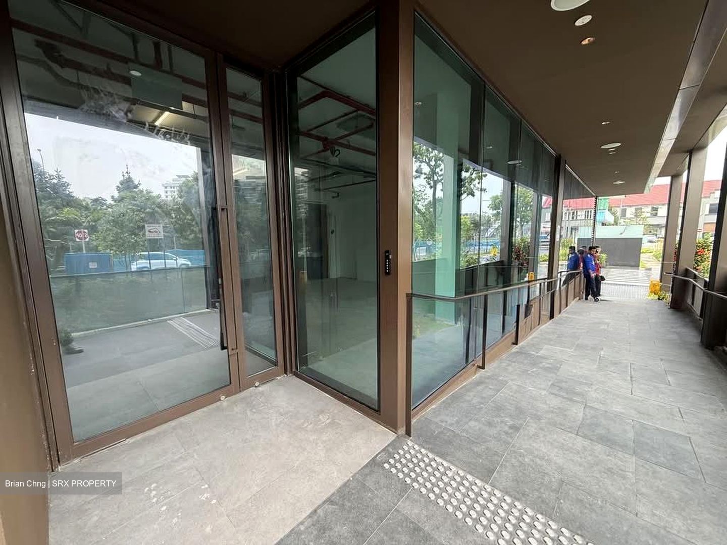 Upper Serangoon Shopping Centre (D19), Retail #576585941
